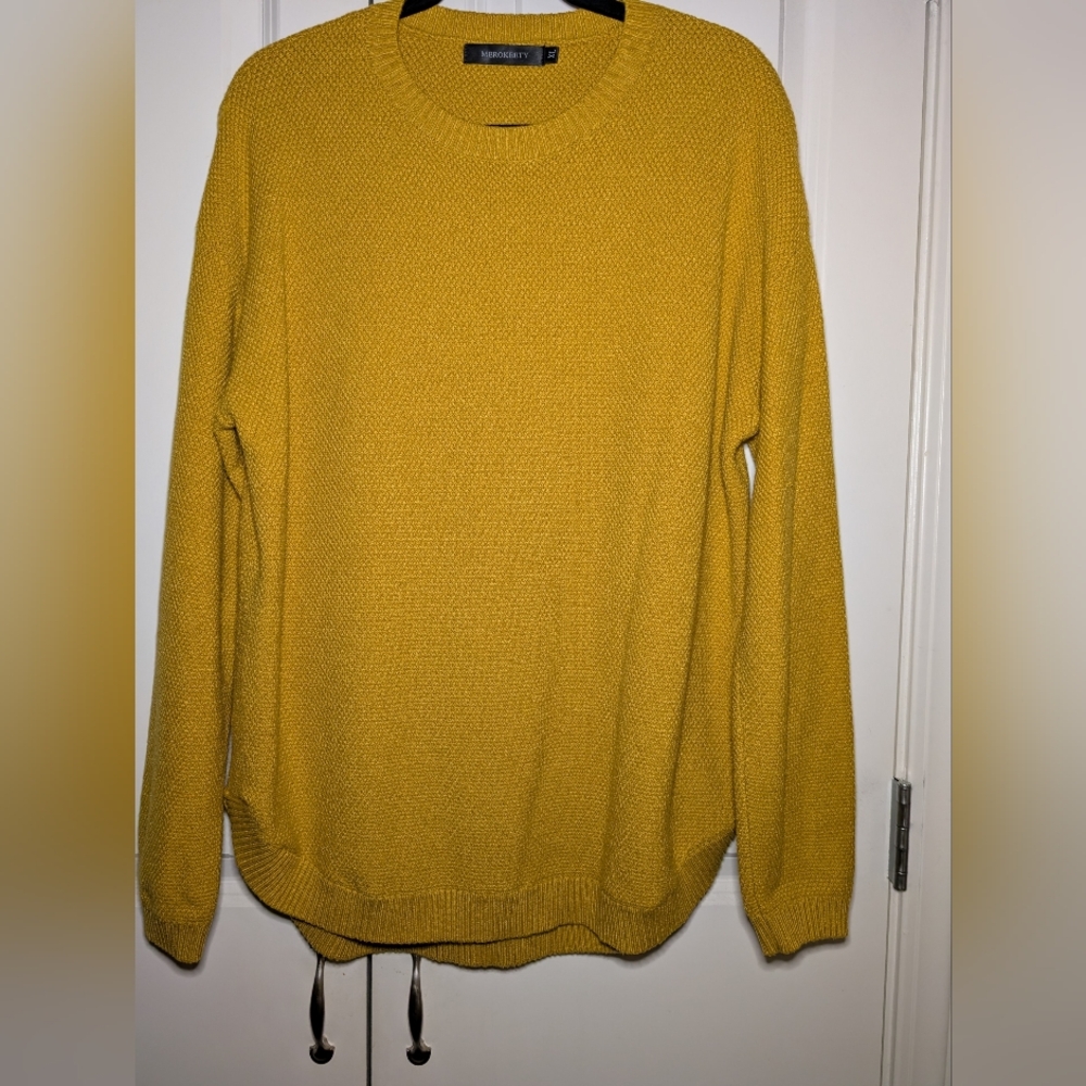 Elegant Mustard Crewneck Sweater